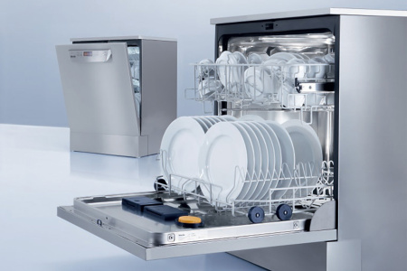 Фронтальная посудомоечная машина Miele PG 8055